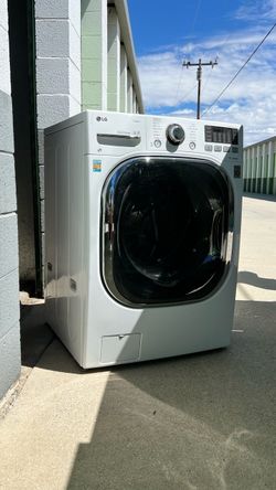 LG 4.3 cu. ft. All-In-One Ventless Washer/Dryer Combo (Barely Used)