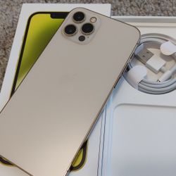 Iphone 12 Pro Unlocked 128 GB : LIKE NEW 