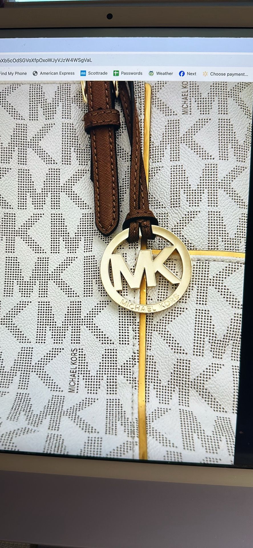Authentic Michael Kors Purse See Photos