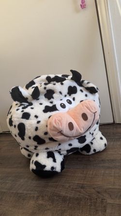 Giant stuffed cow