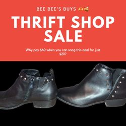 Absolutely! Here's a fun, Bee Bee’s Buys-style listing for the boots: