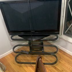 42 Inch  Panasonic Tv With Stand And Remote Control  Works Good $60