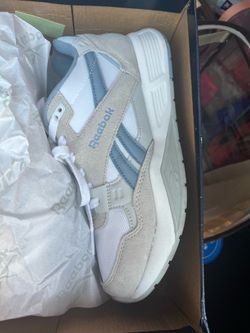 Women shoes