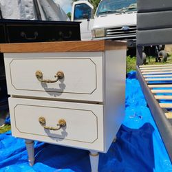 1960s Retro Table $25 Seffner