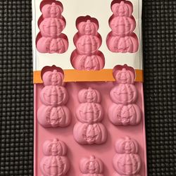 Makery Halloween Pumpkin Tower Silicone Candy Mold NWT