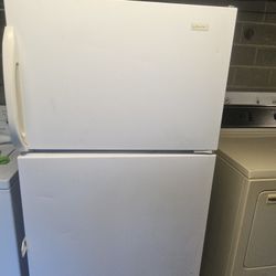 Magic Chef  Refrigerator 