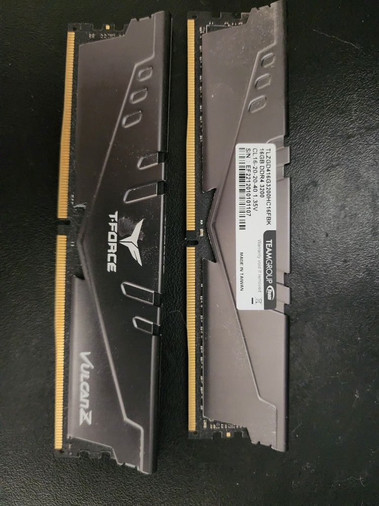 DDR4 32gb (16x2) Ram Sticks