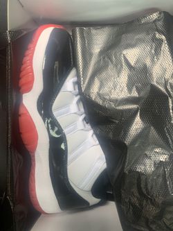 Air Jordan 11 size 8.5