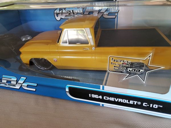 Maisto 1964 Chevrolet C-10 R/C Truck for Sale in Rialto, CA - OfferUp