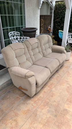 2 couches (2, 3 seaters)