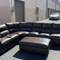 Austin Leather Sectional Sofa w/ Nailhead Trim + Matching Ottoman – Traditional L-Shaped Couch