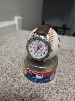 RARE - Yankees Adult Watch And MLB Rawlings Yankee Logo Baseball Set