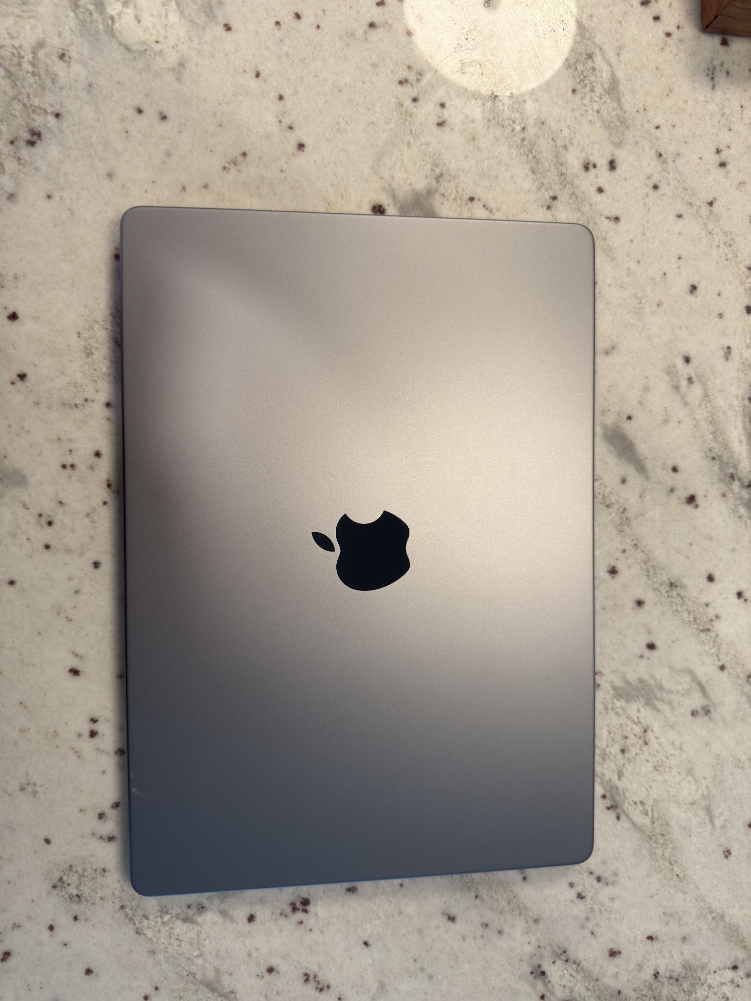 Apple MacBook Pro M3 14β