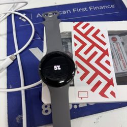Google Pixel Watch 1 