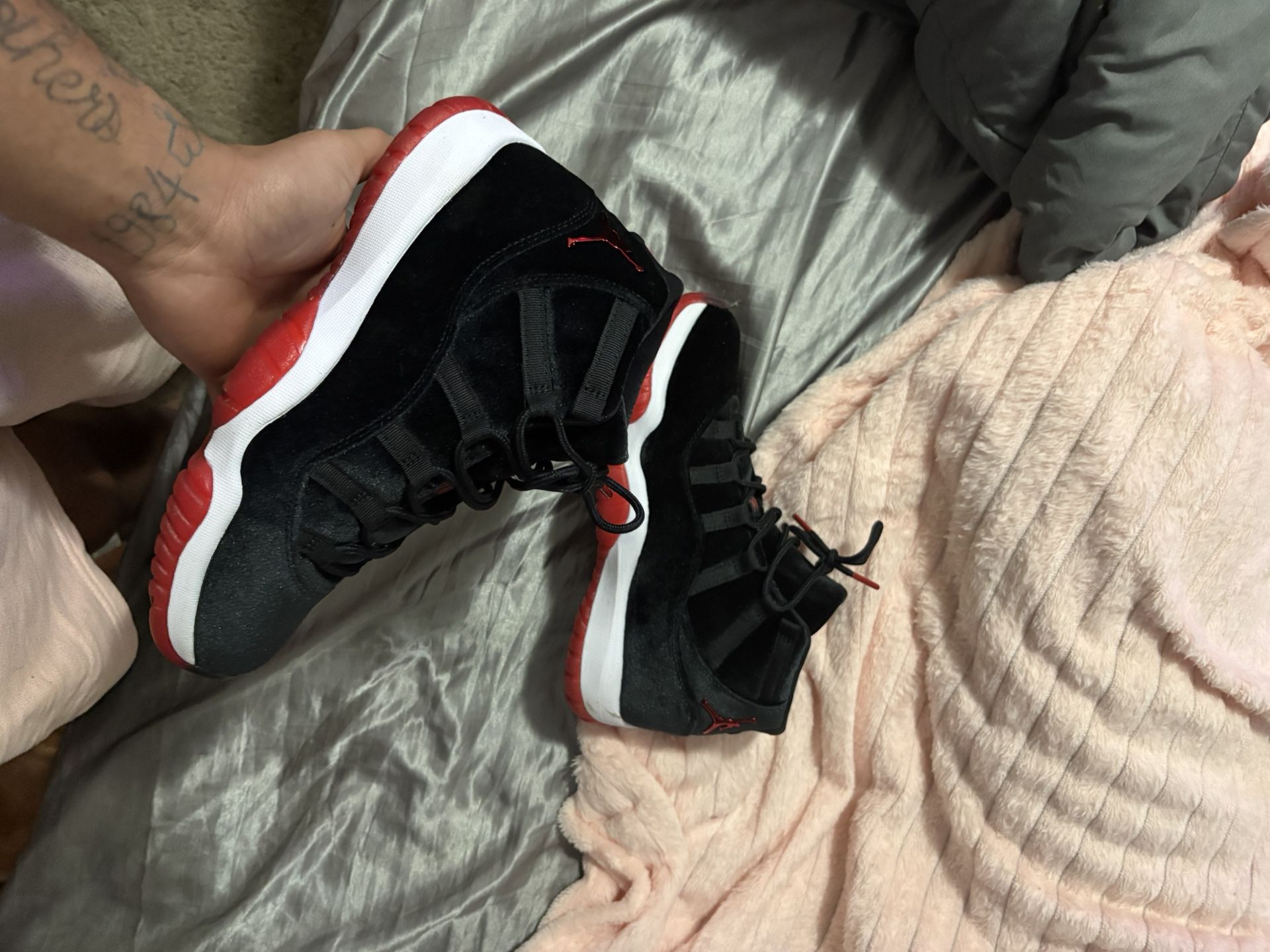 jordan 11s size 10