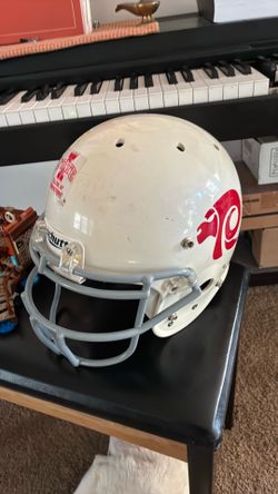 Schutt football helmet size is small youth