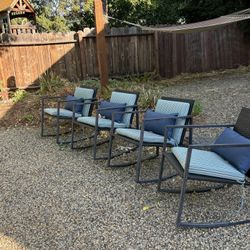 4 Rocking Chairs