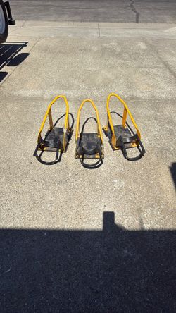 Motorcycle Wheel Chicks