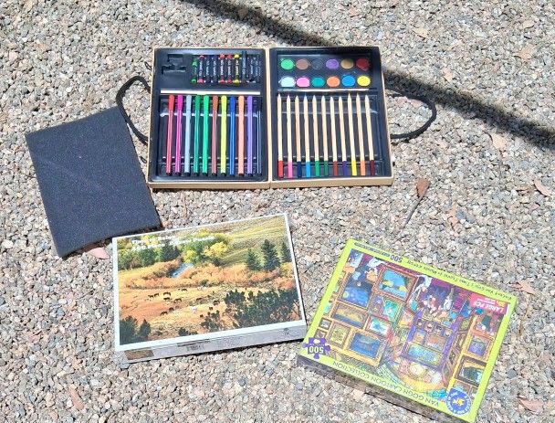 Puzzles And Art