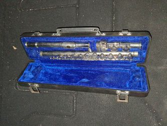 Flute with case Rossetti