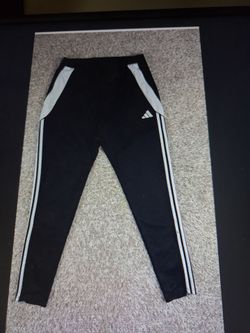 Adidas through 24 joggers 2xlt