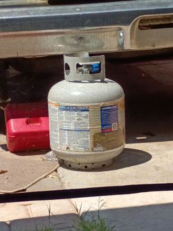 Two propane tanks for 20 10 each
