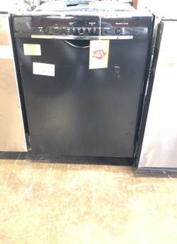 Brand New Bosch Dishwasher (Model:SHE3AR76UC) 1NPWL