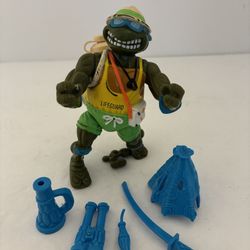 Vintage TMNT Lifeguard Leo Sewer Spitting Turtle Complete
