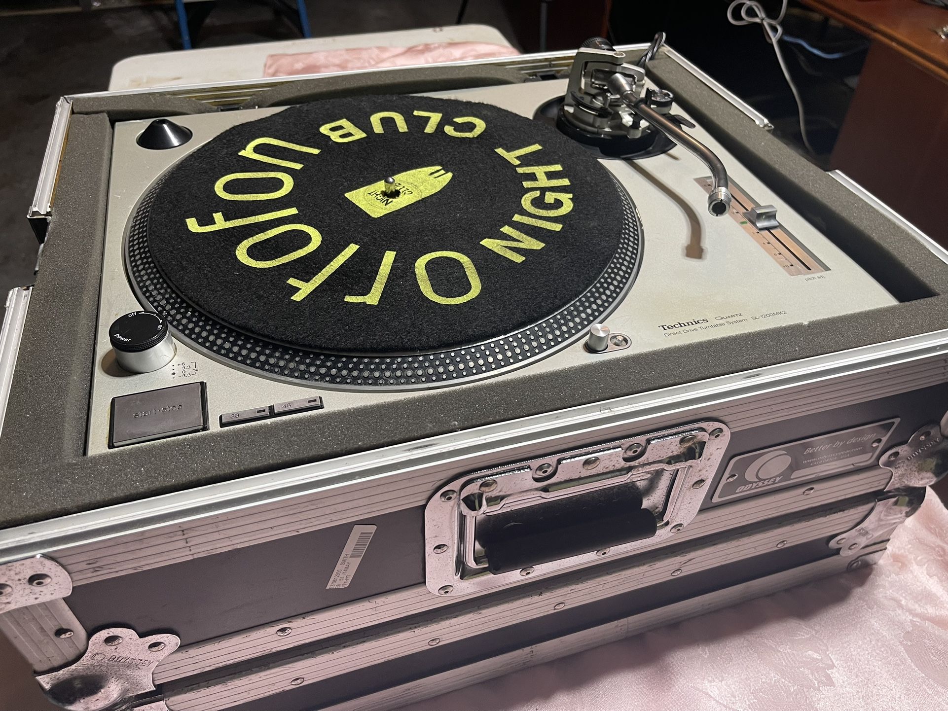 2 TECHNIQUE TURNTABLES FOR SALE
