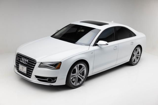 2013 Audi S8
