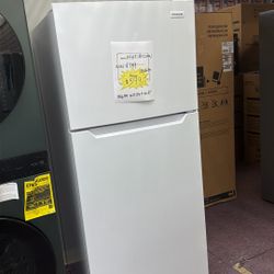 Refrigerator White 30” In New 1 Year Warranty 