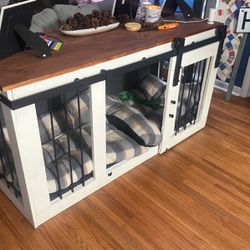 Sofa Table And Dog Crate