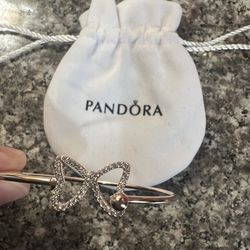✨💝PANDORA BUTTERFLY BRACELET