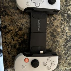 Backbone Gaming Controller Lightning Port 