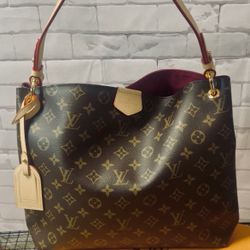 Louis Vuitton Graceful Pm ..  AUTHENTIC 