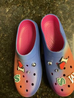 Steve Madden Crocs Size 9