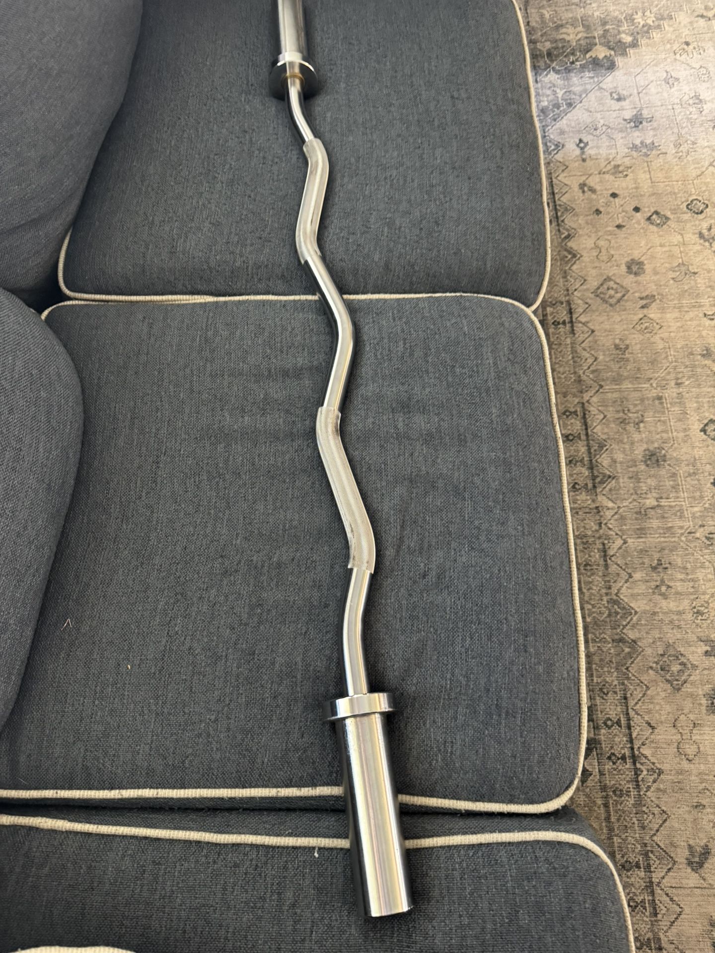 Brand New Olympic Curl Bar 4ft