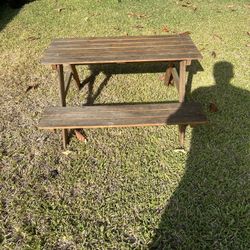 Used Kid’s Picnic Table 