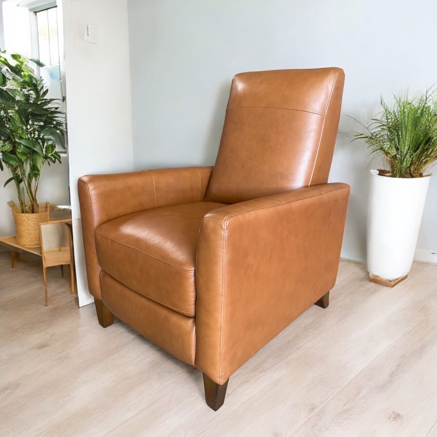 OUTLET | COSTCO Ridgefield Leather Pushback Recliner Chair, Brown