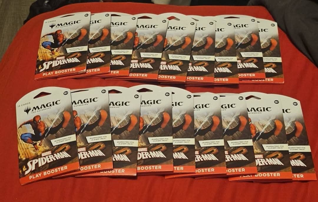 18 SPIDERMAN MAGIC BOOSTER PACKS