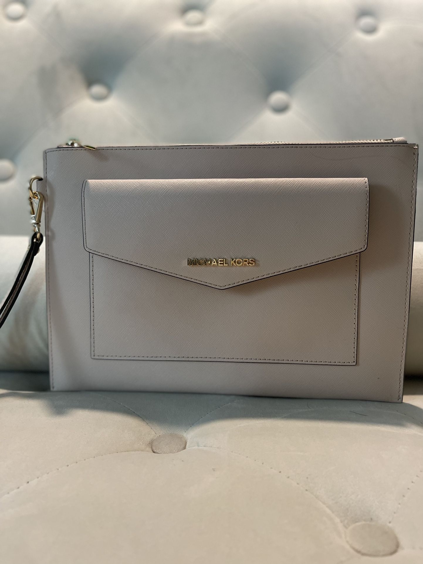 Michael Kors Baby Pink Clutch Like New! 