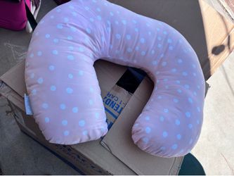 Baby nursing pillow