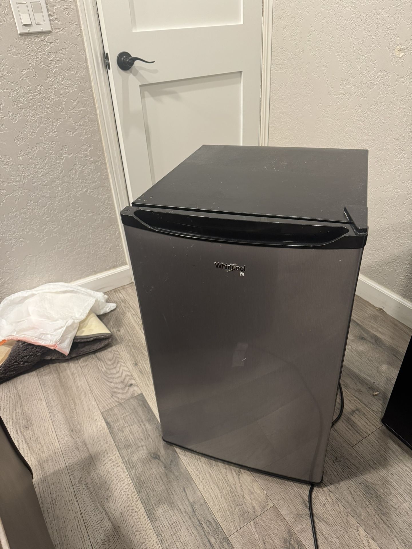 Whirlpool Mini Fridge