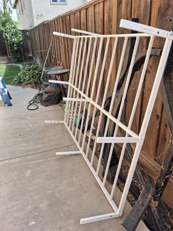 Full bed frame