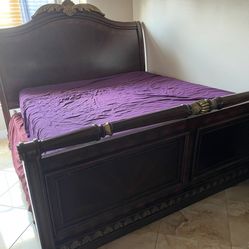 California King Bed Frame Set Used