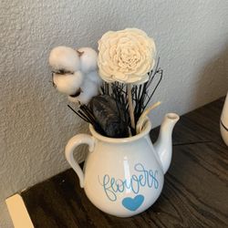 Cute Little Tea Pot With Flowers   -Farmhouse Cute 