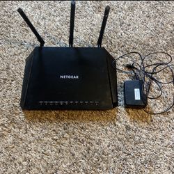 Netgear Nighthawk R6700v3 AC1750 Dual-Band WiFi Router 