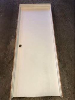 Pre-hung 30” interior door (Righthand)