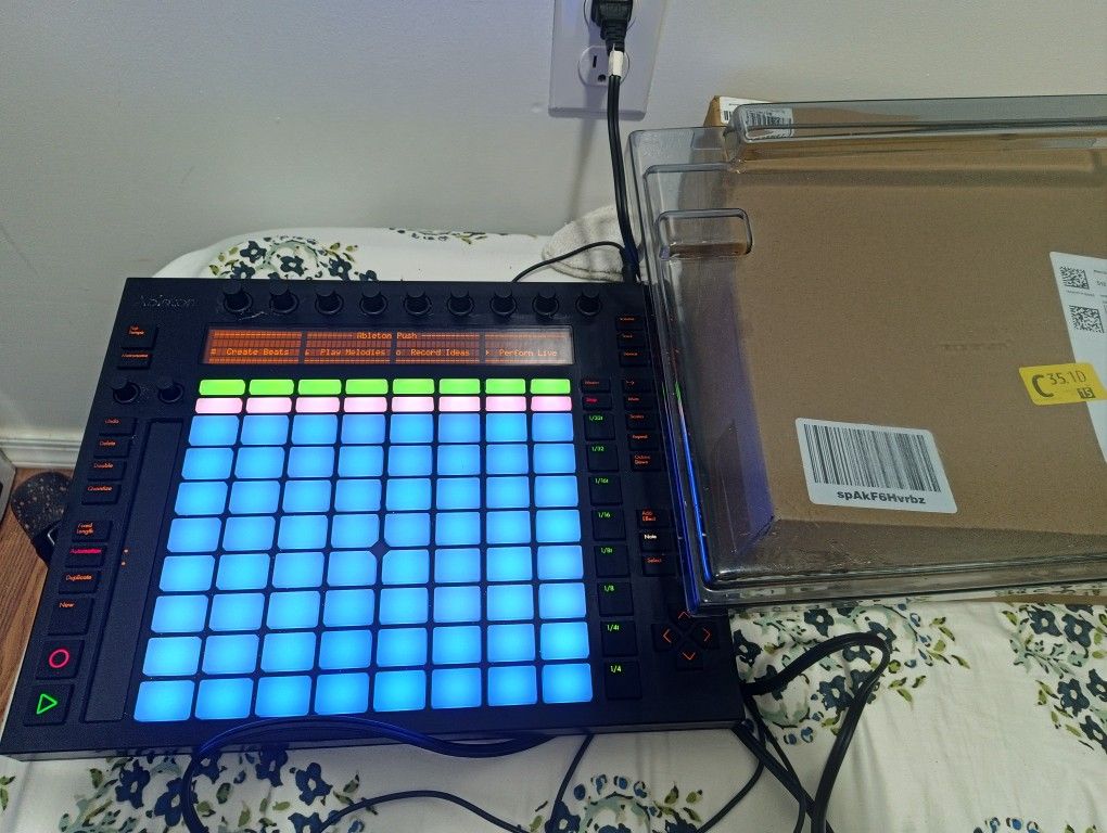 Ableton Push & Headphones Avantone