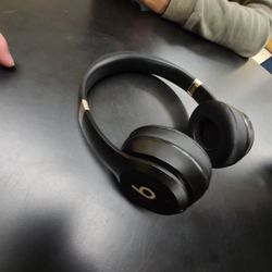 Beats Solo 4